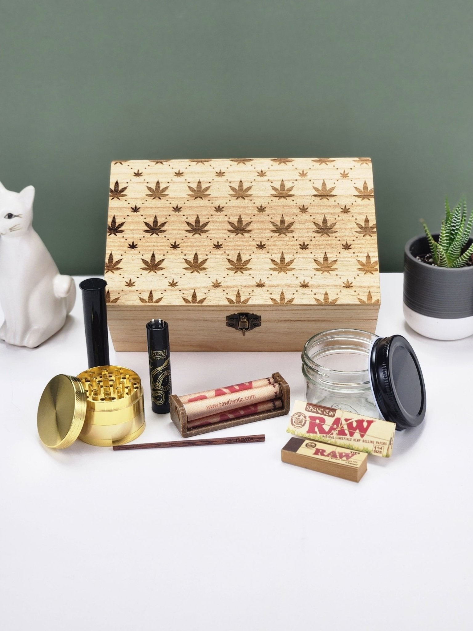 Luxury Cannabis Pattern Stash Box - The Bud Butler