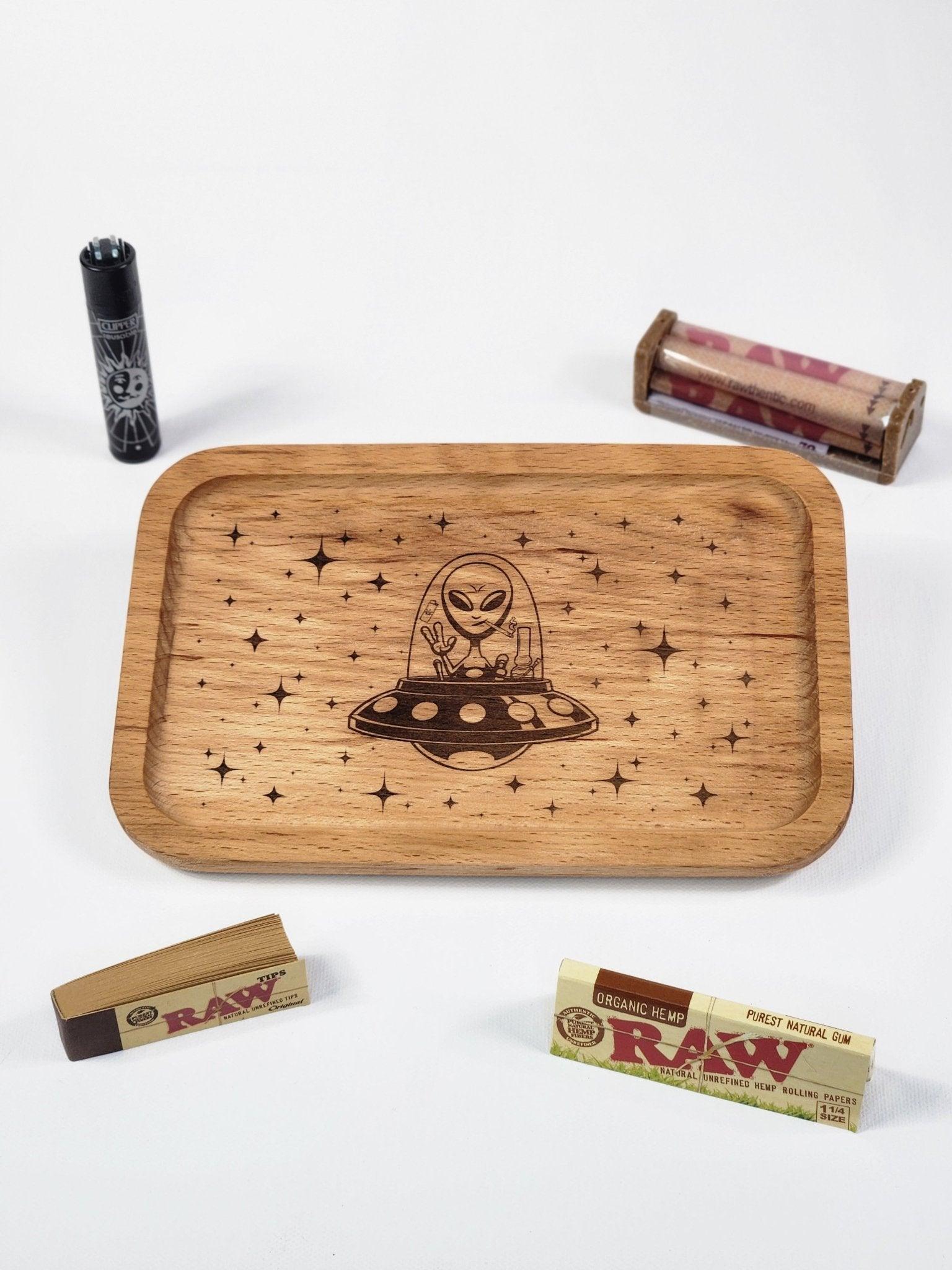 Smoking Alien Rolling Tray - The Bud Butler