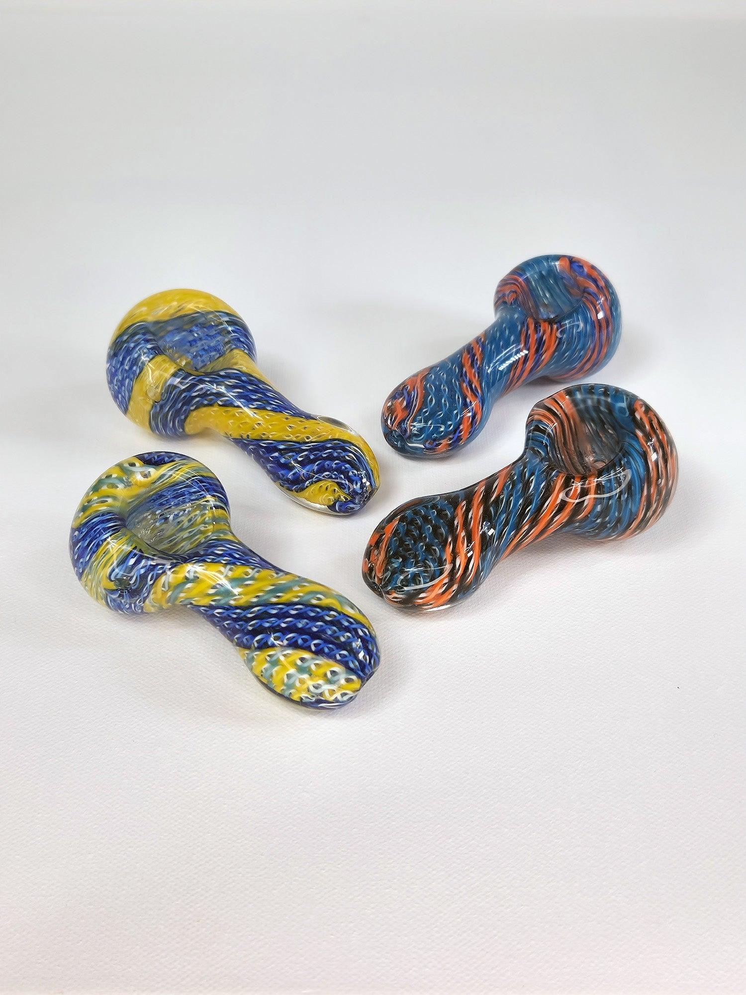 Tri-Color Swirl Glass Pipe - The Bud Butler