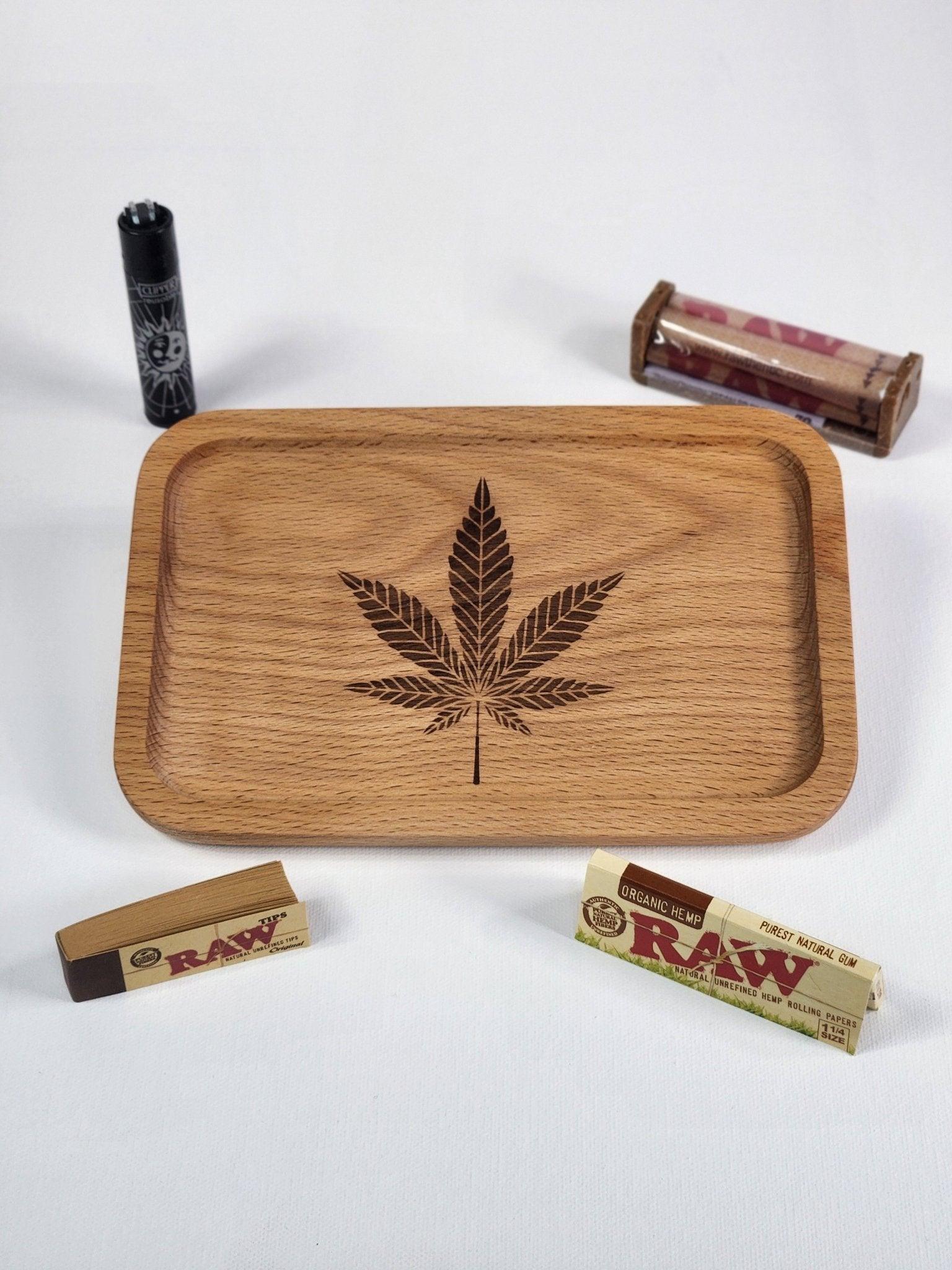 Weed Leaf on Rolling Tray - The Bud Butler